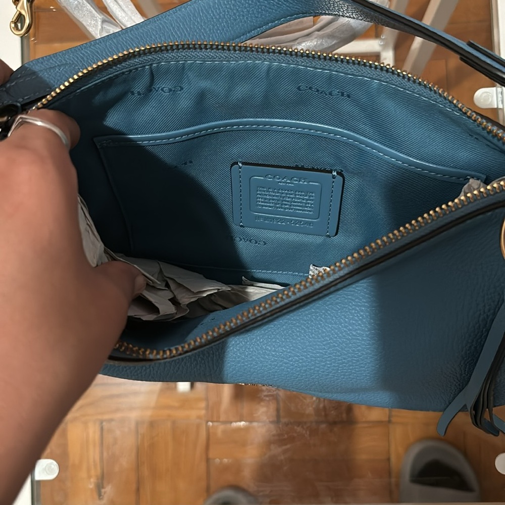 Coach Blue Leather Shoulder Bag with Rose/Gold Hardware NWOT. - Picture 6 of 6